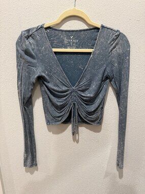 American Eagle Soft & Sexy Long Sleeve Cropped Top